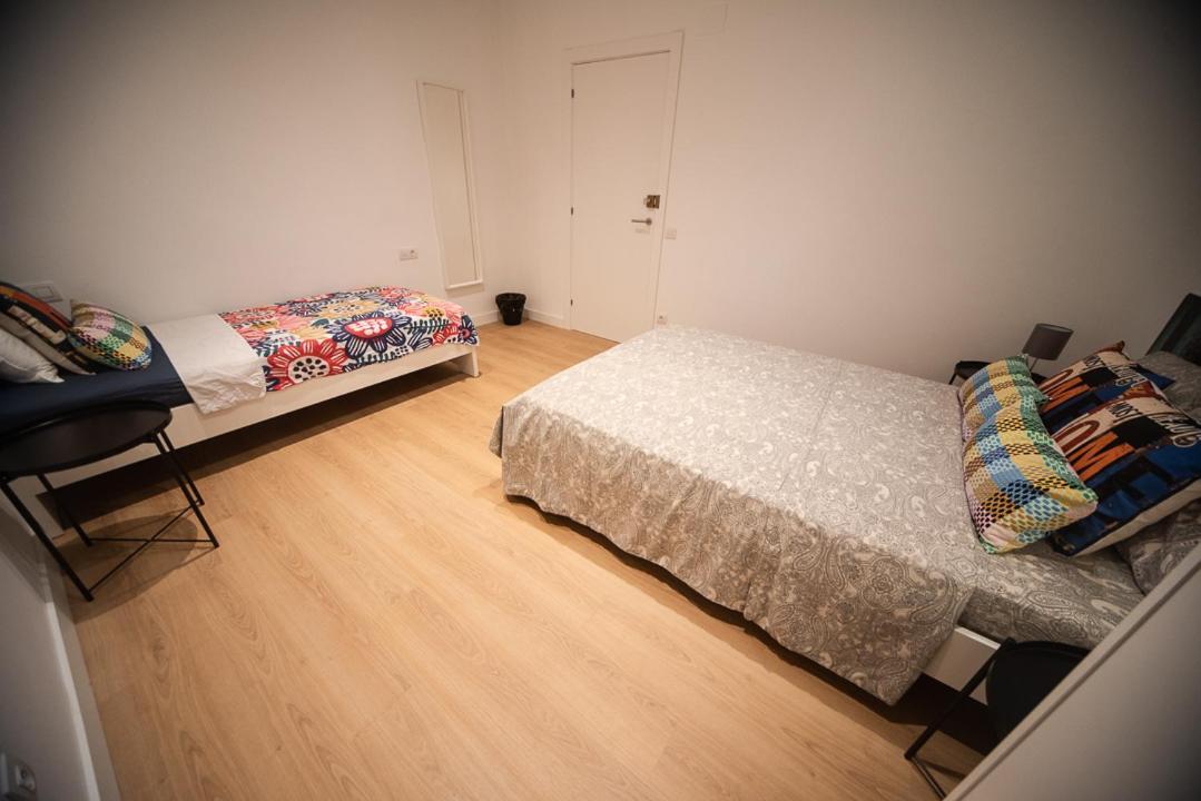 By Universitat Rooms Barselona Dış mekan fotoğraf